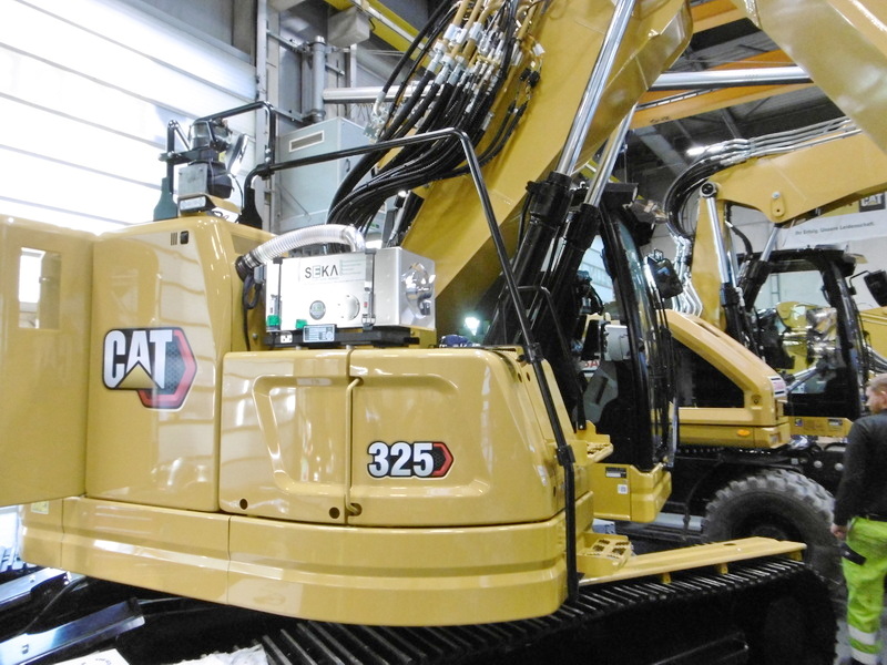 CAT-325_22000040 (1)